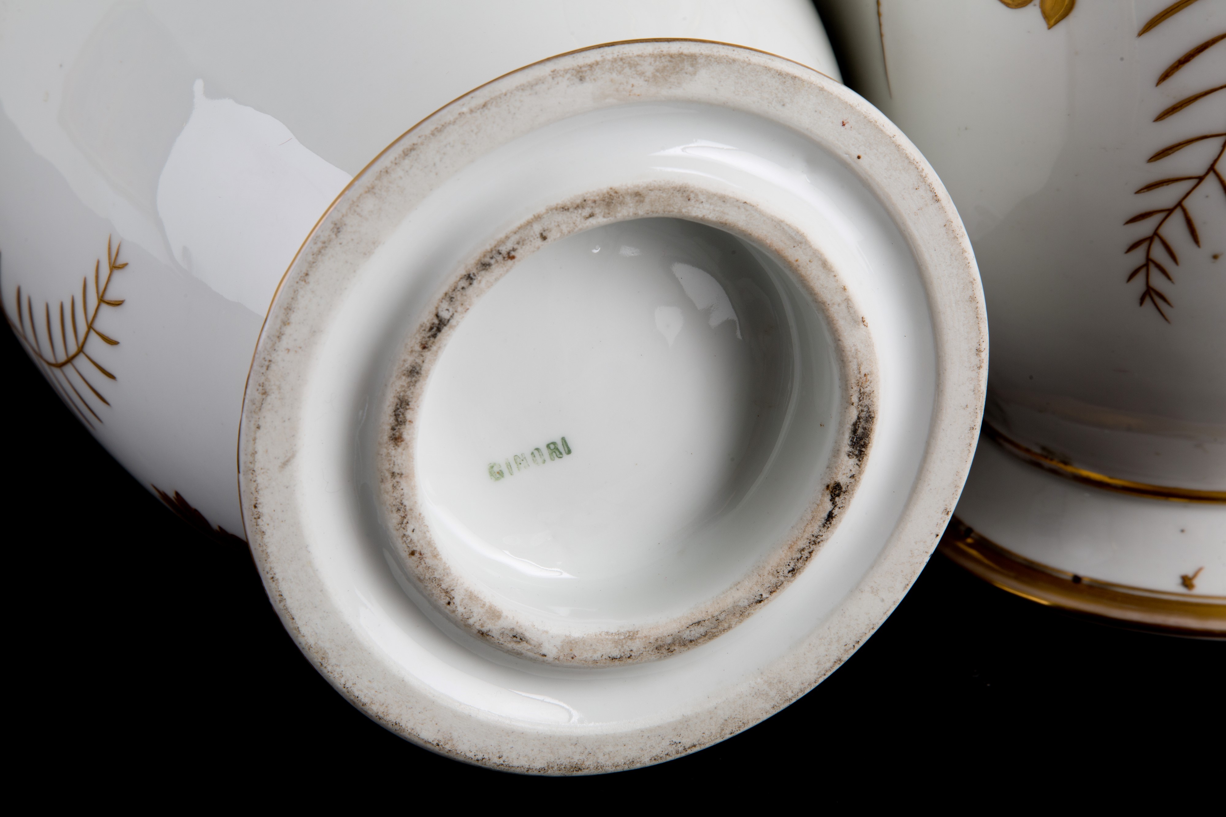 Coppia di vasi. RICHARD GINORI