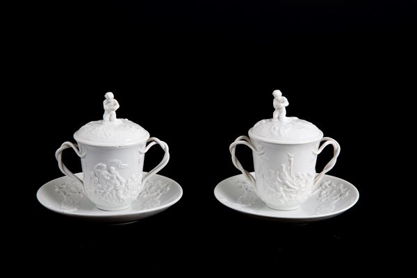 Pair of puerperal cups. CAPODIMONTE
