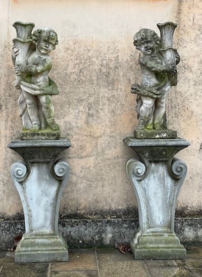 Coppia di Sculture "putti"