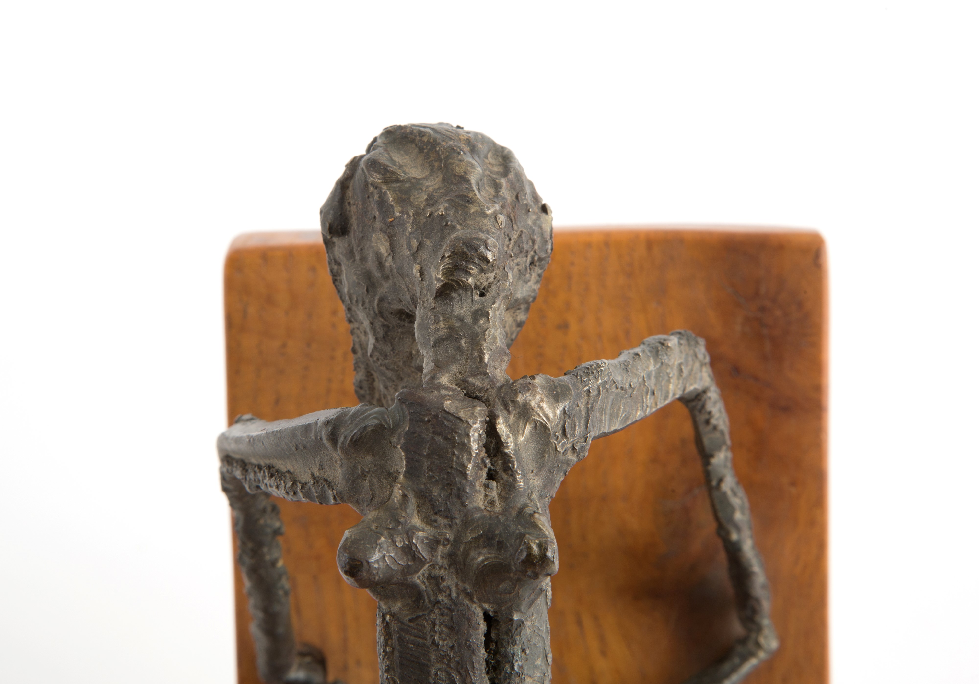 Scultura "NUDO DI DONNA". GIORGIO MORETTI