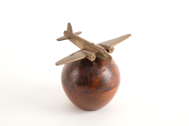 Scatola con Modellino di Aereo