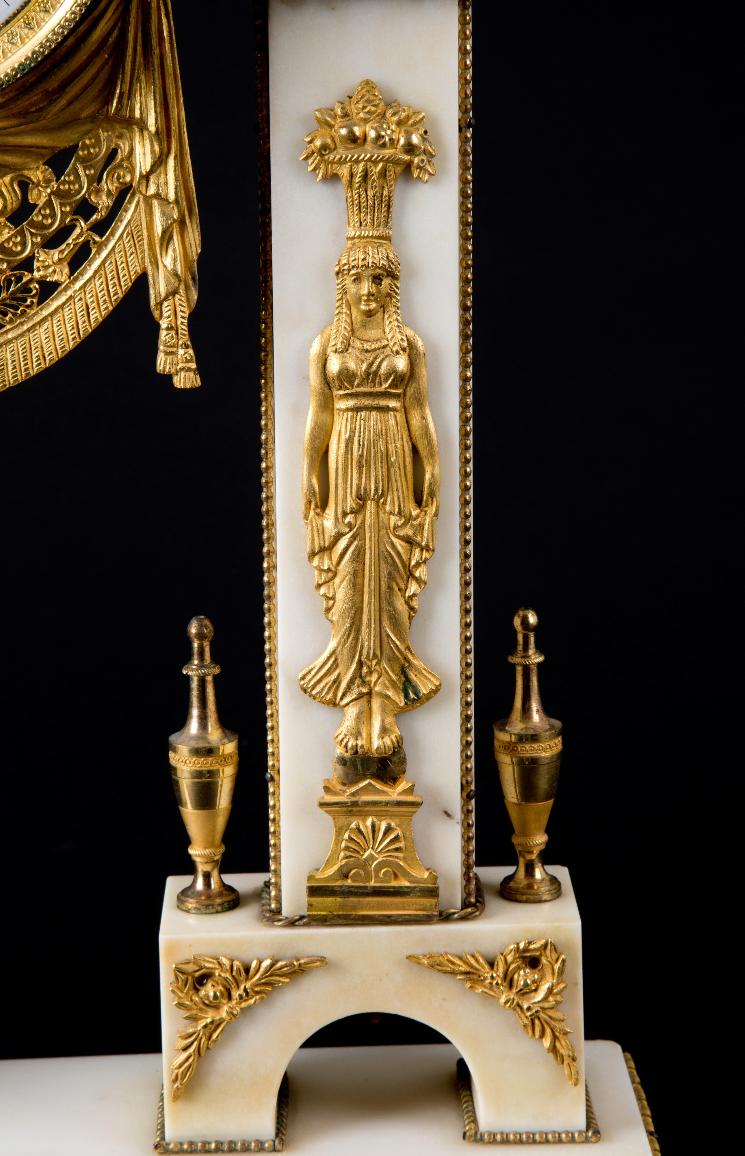 Orologio da tavolo in marmo e bronzo