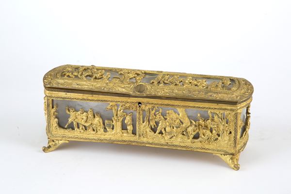 Cofanetto in bronzo dorato
