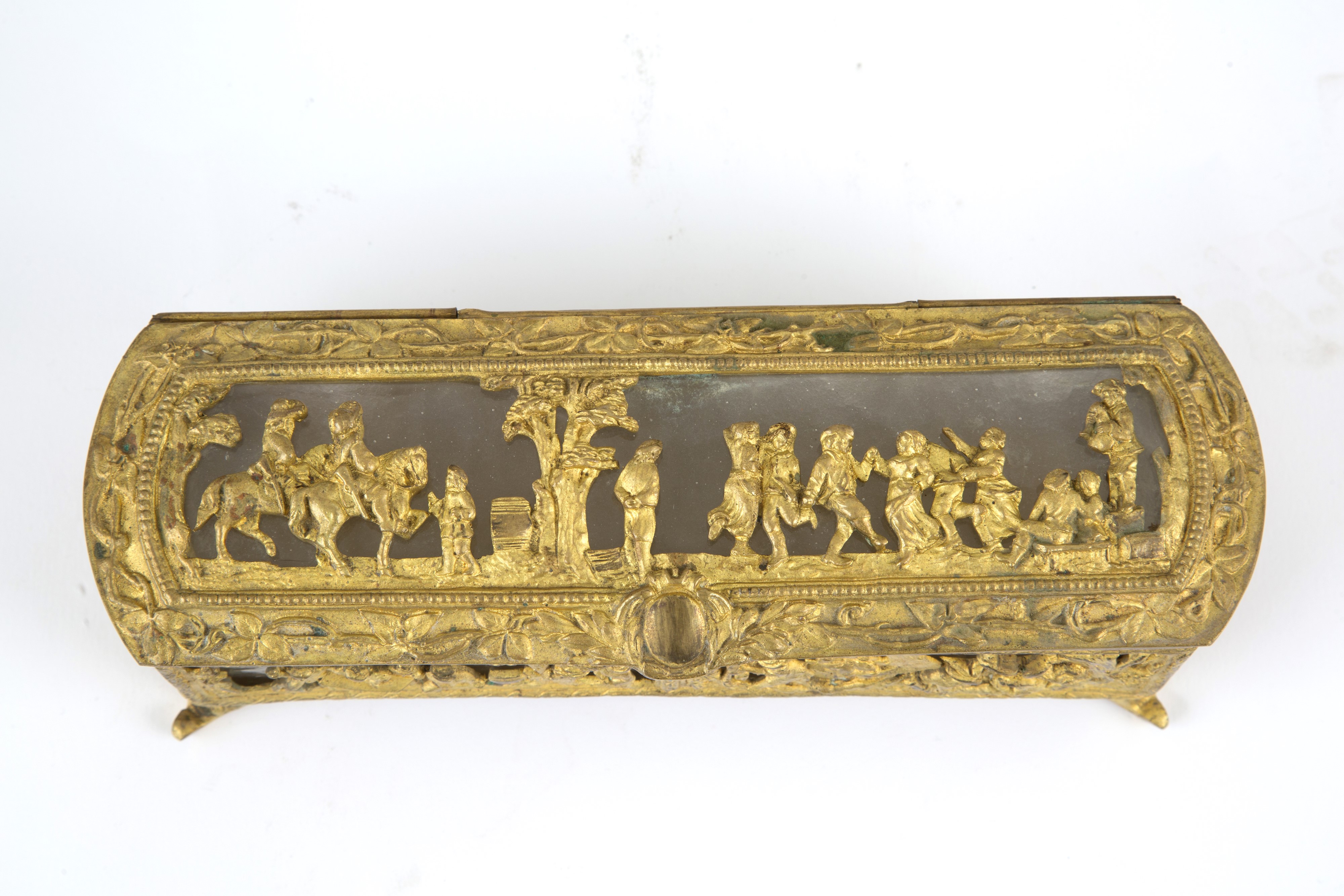 Cofanetto in bronzo dorato