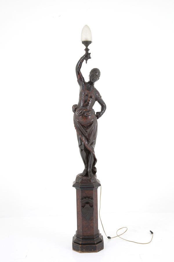 Sculpture "MORO LAMP HOLDER"
