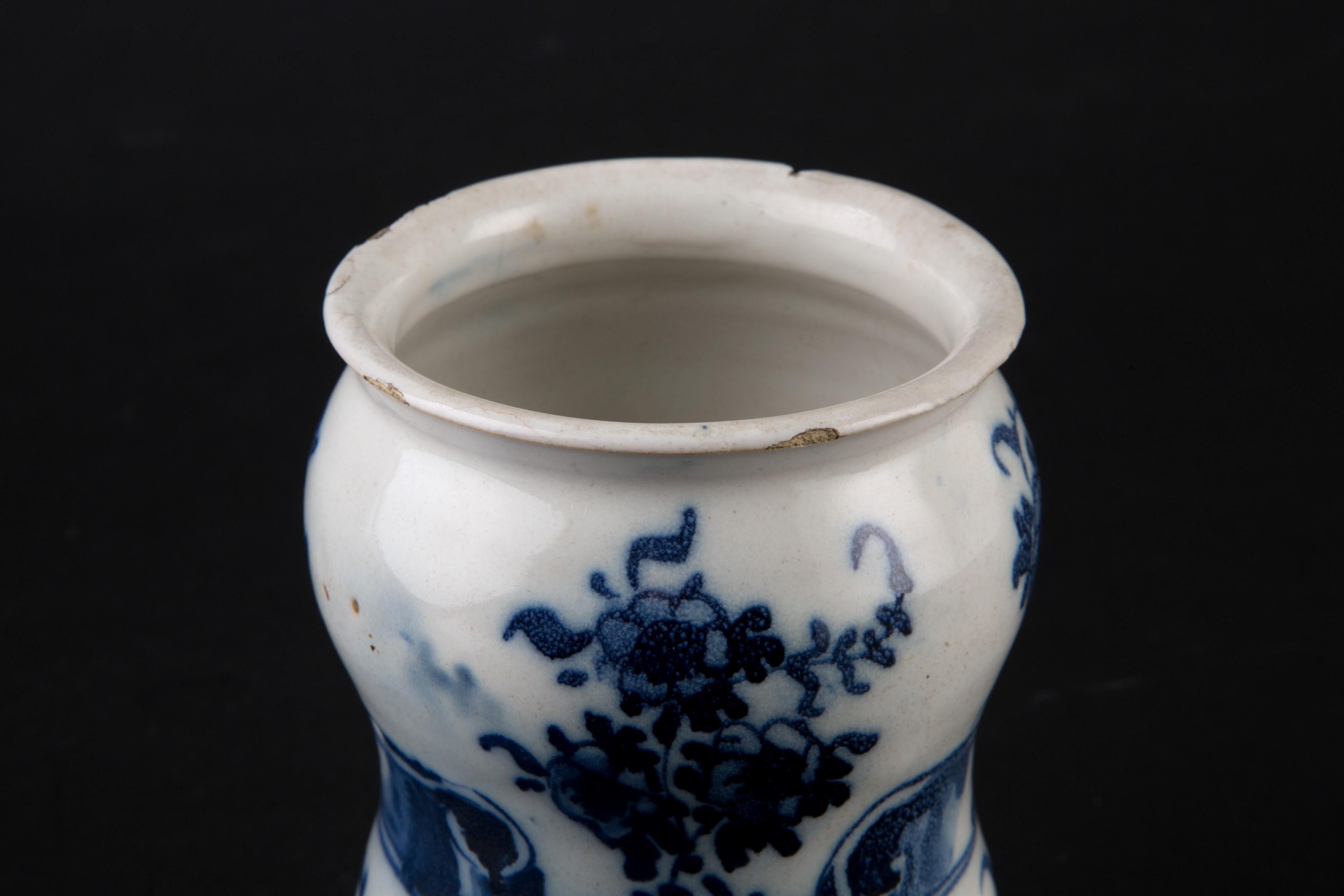 Albarello in maiolica