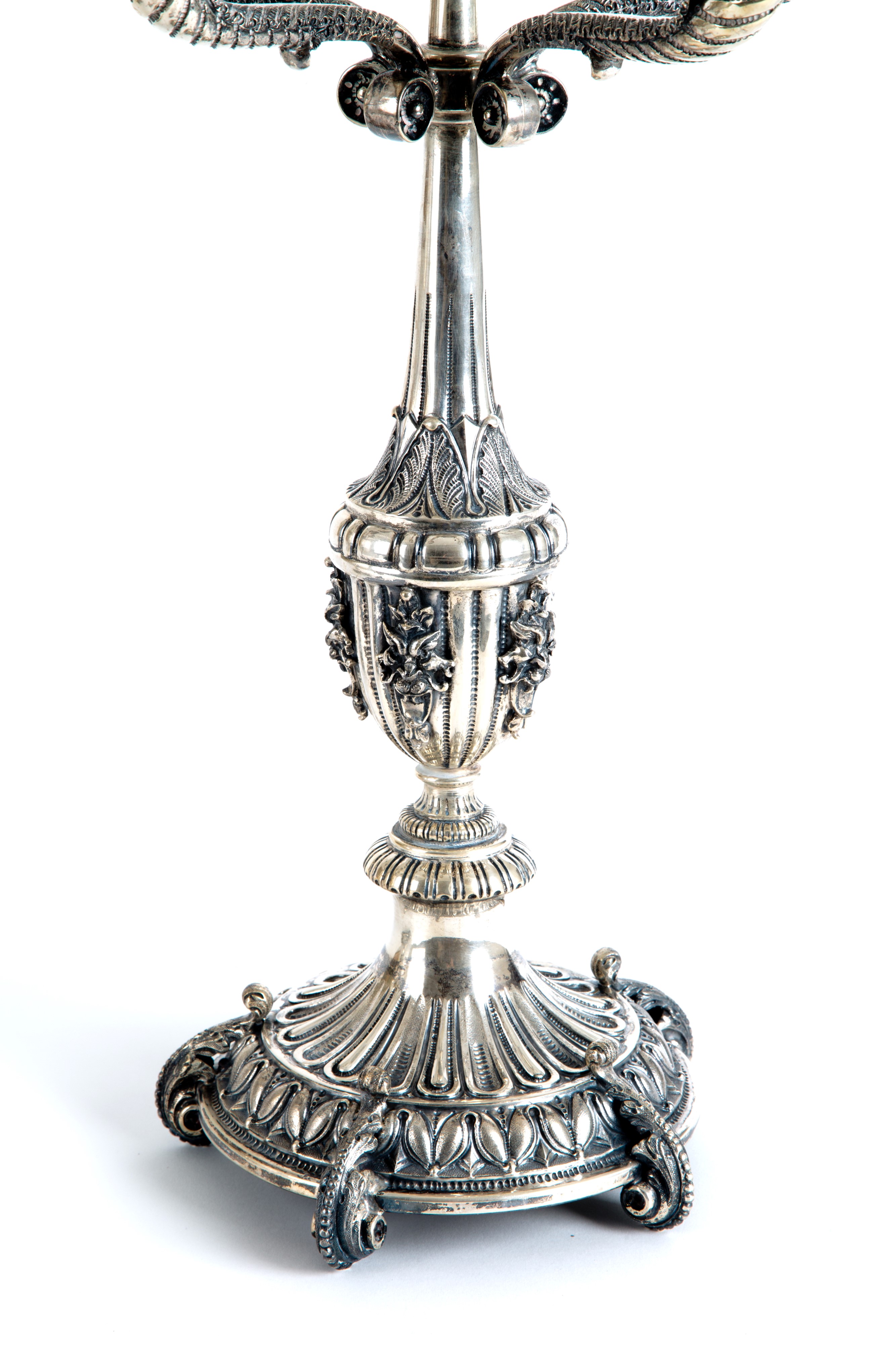 Coppia di candelabri in argento