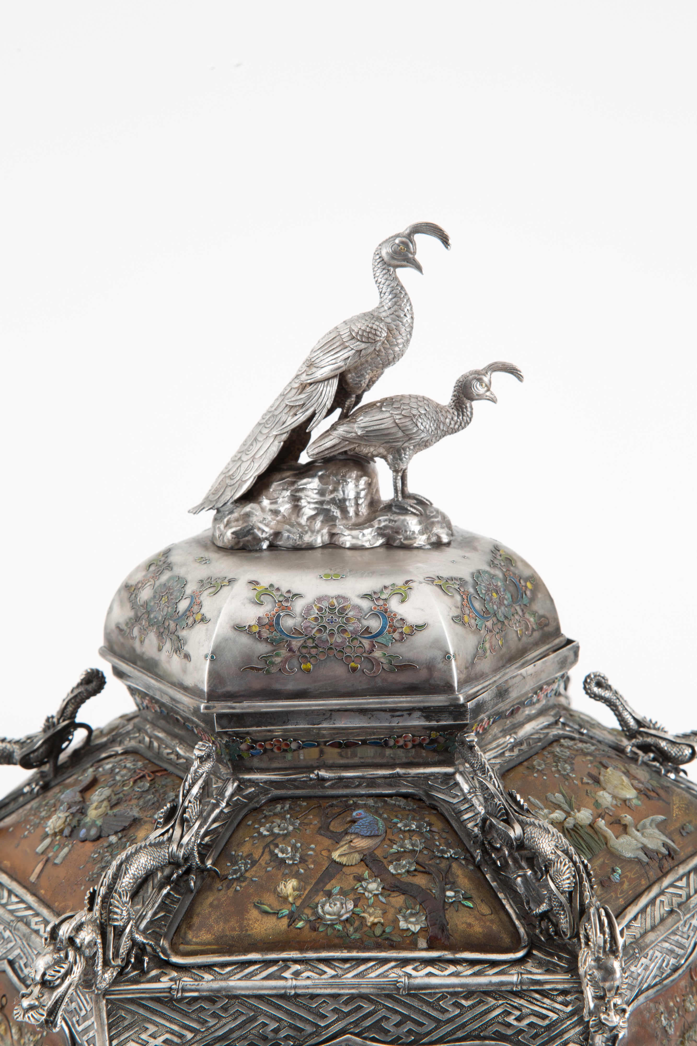 Vaso shibayama in argento