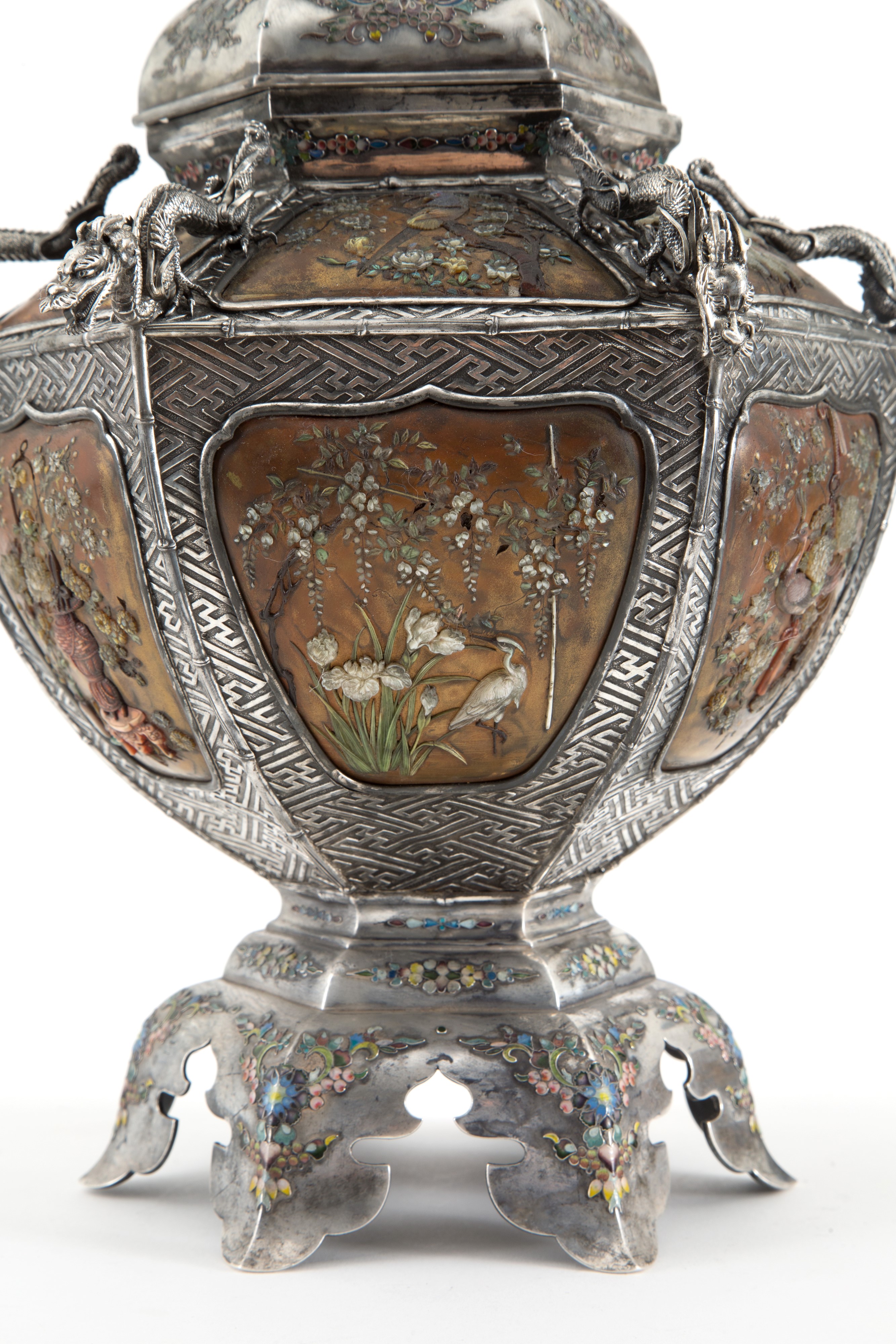 Vaso shibayama in argento