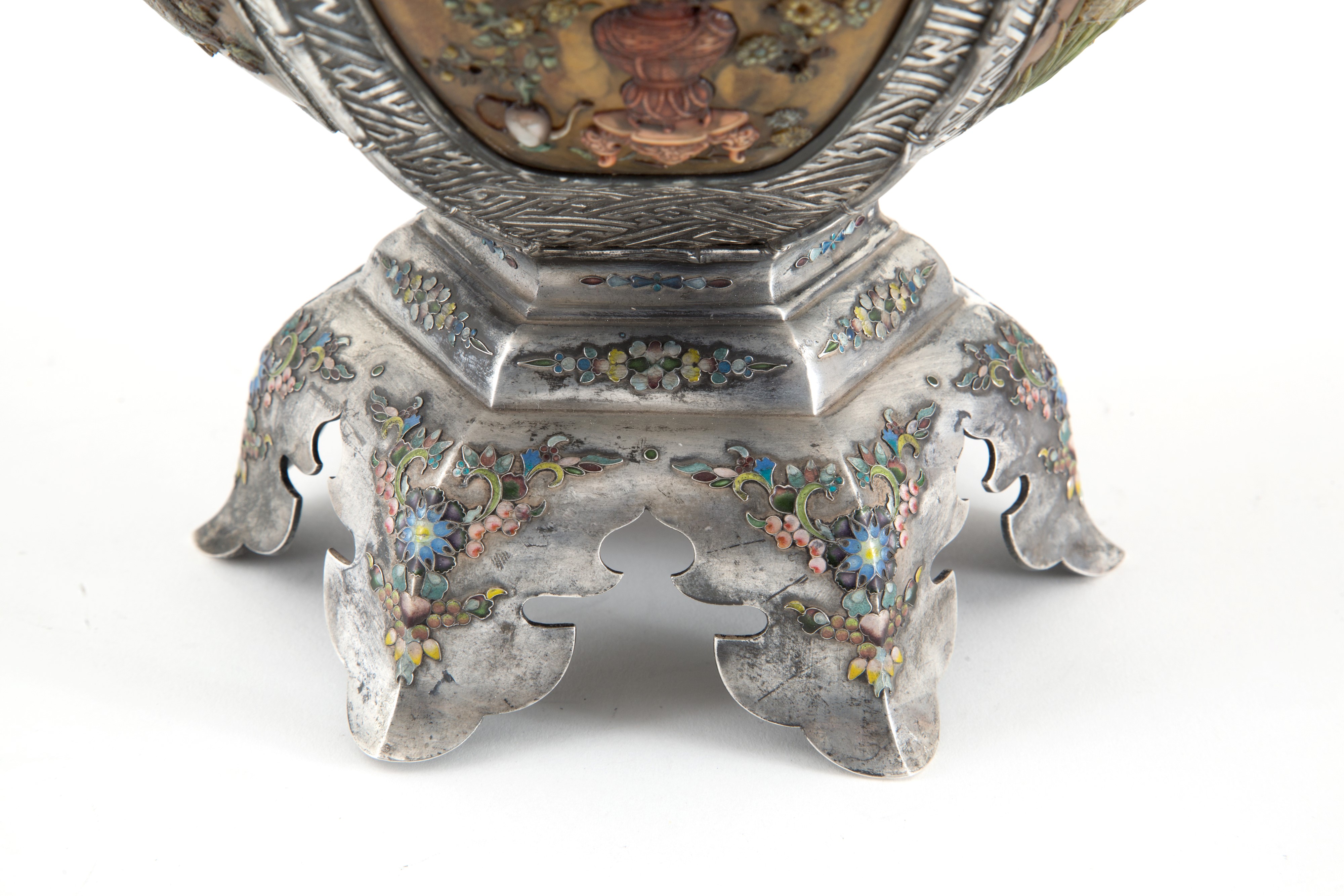 Vaso shibayama in argento