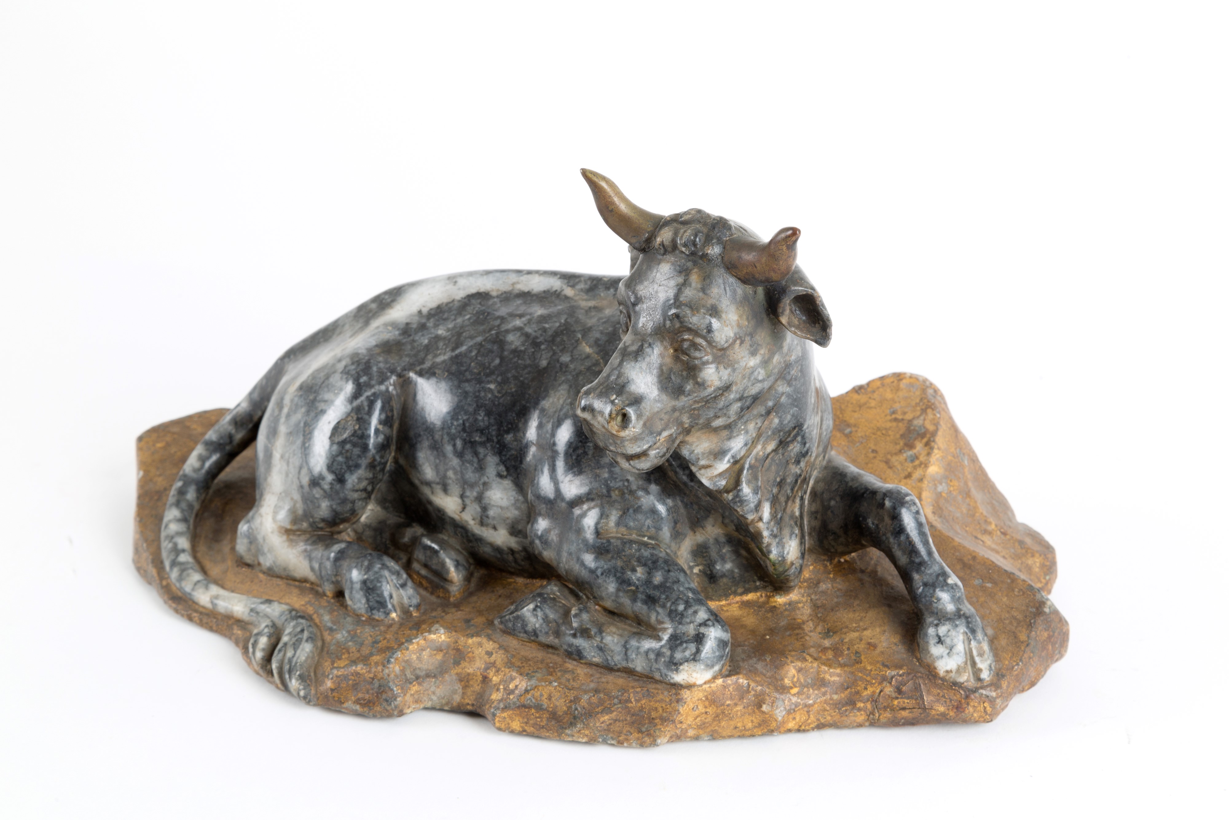 Scultura in Marmo 'mucca Sdraiata'
