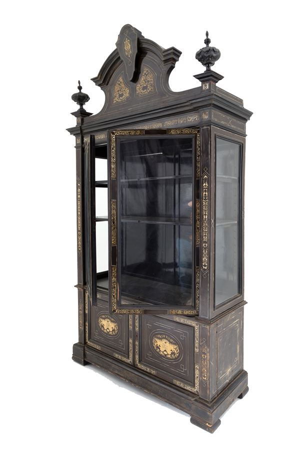 Wooden showcase