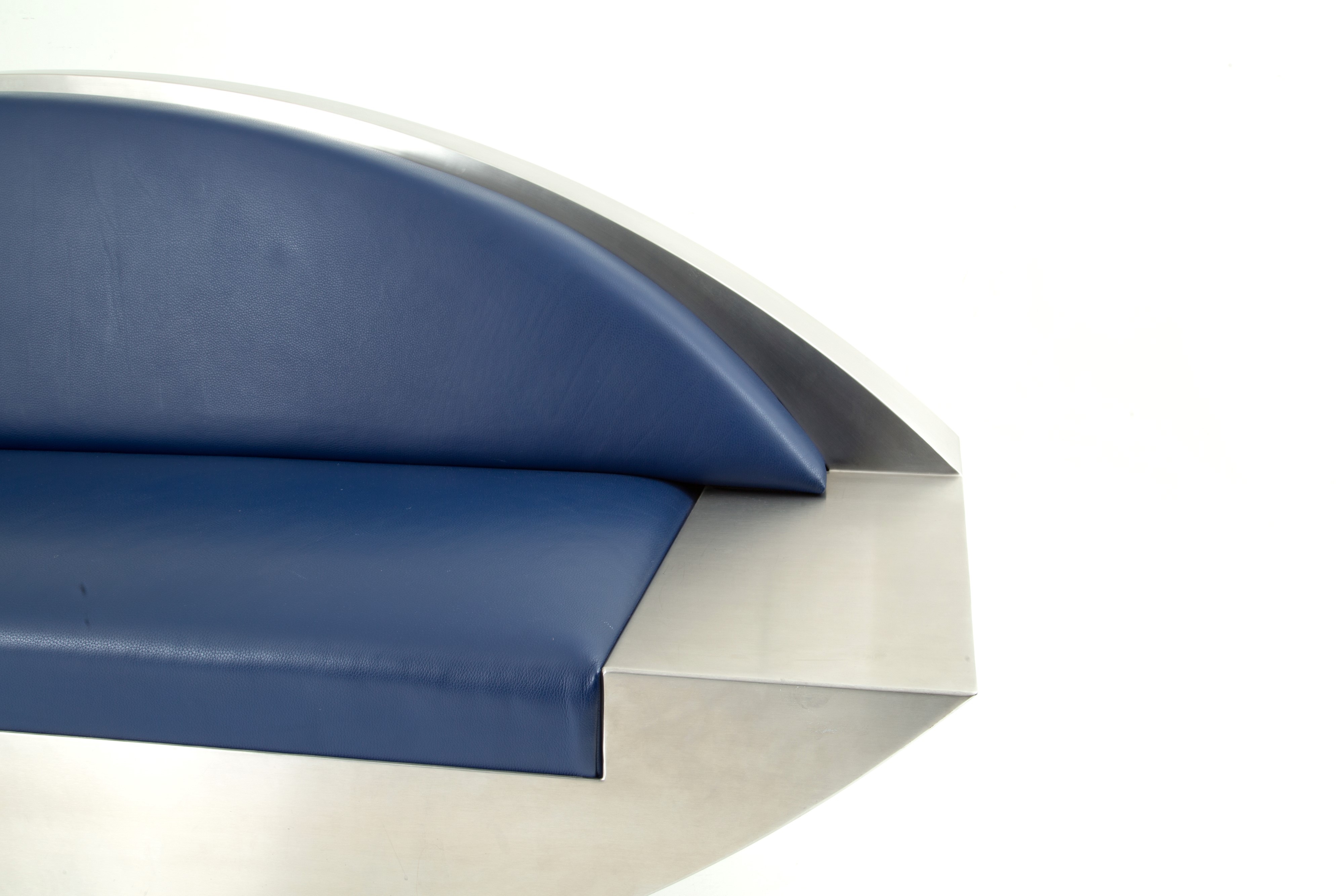 Divano Scultura. Kreativhaus Projekt Urban Steel