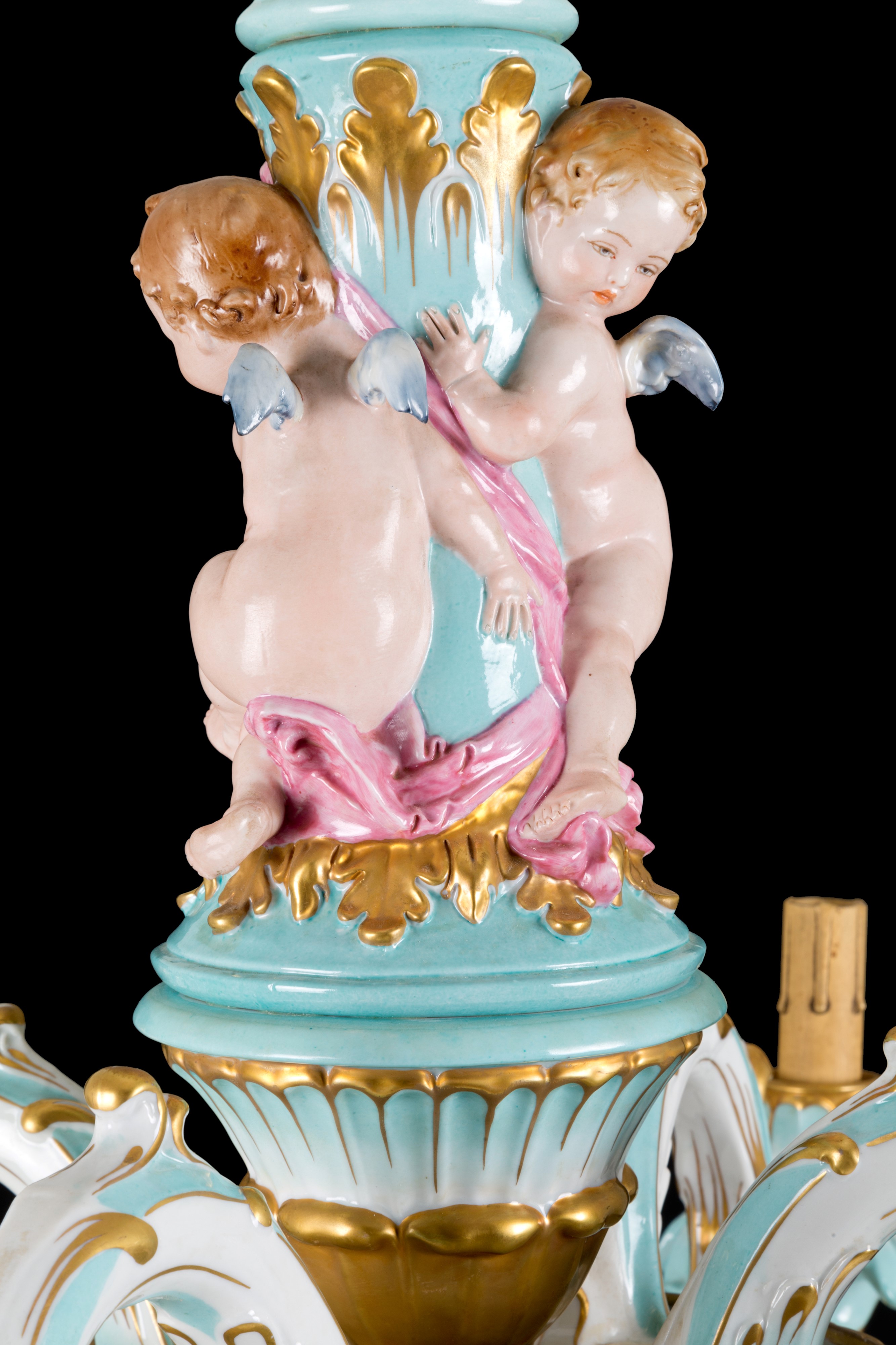 Lampadario in porcellana