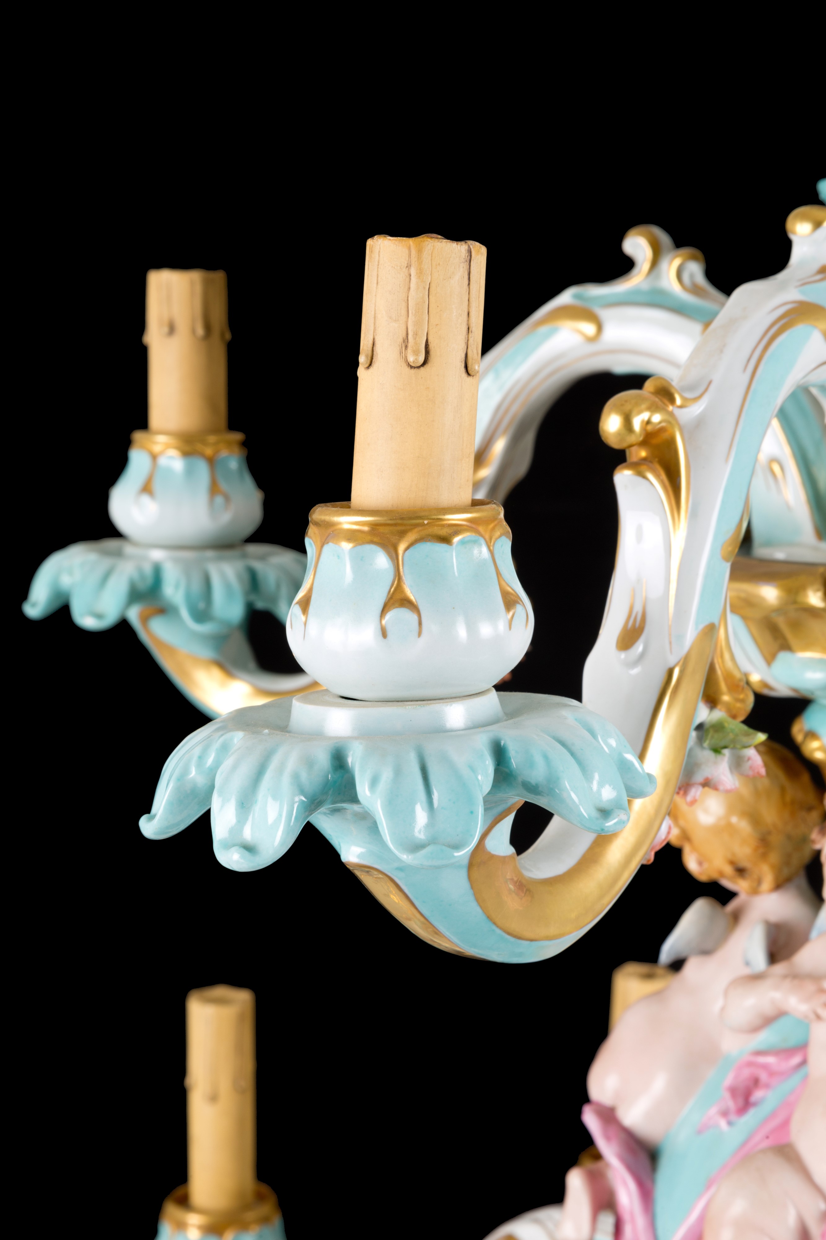 Lampadario in porcellana