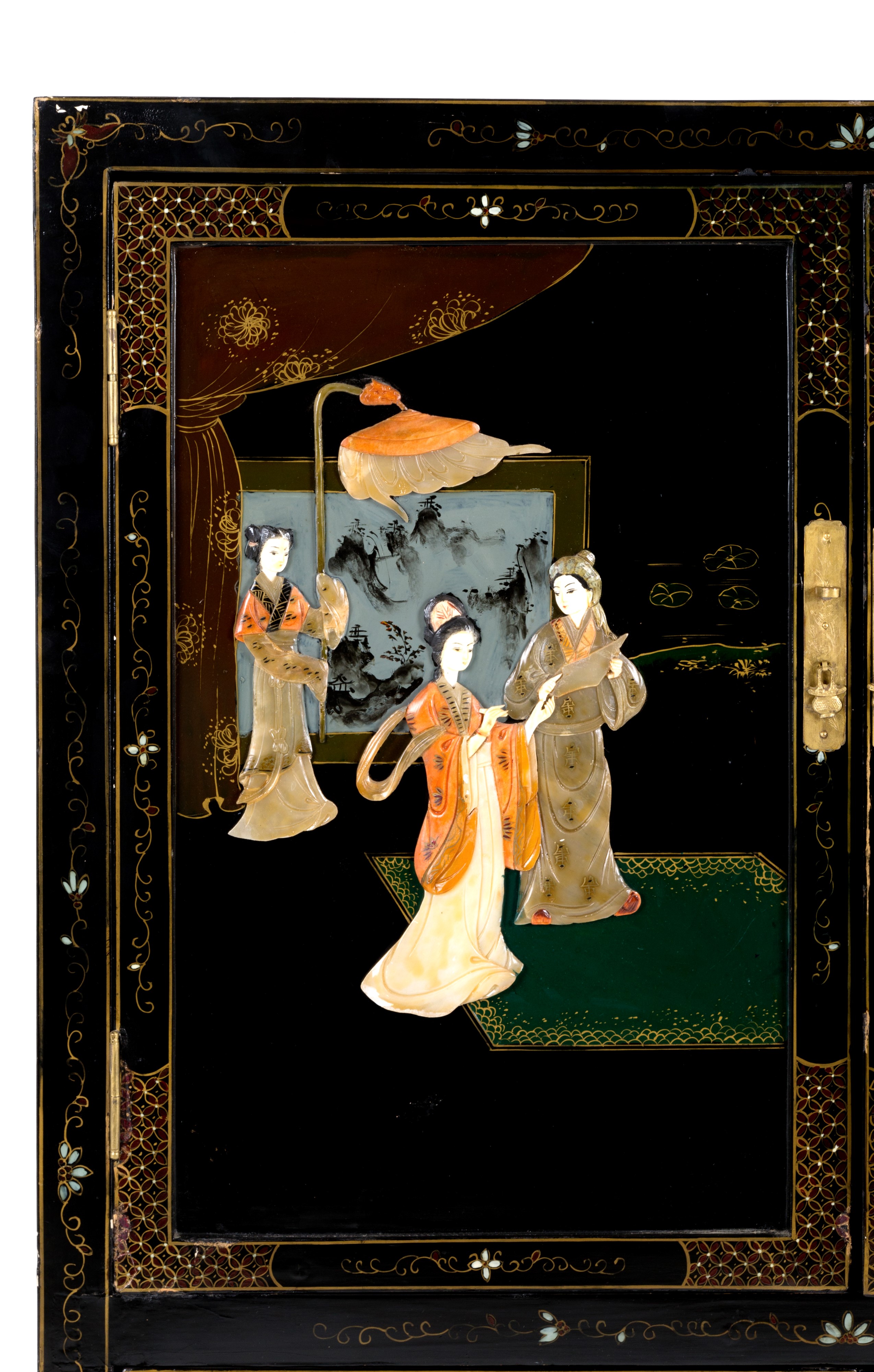 Mobile laccato con pietre dure