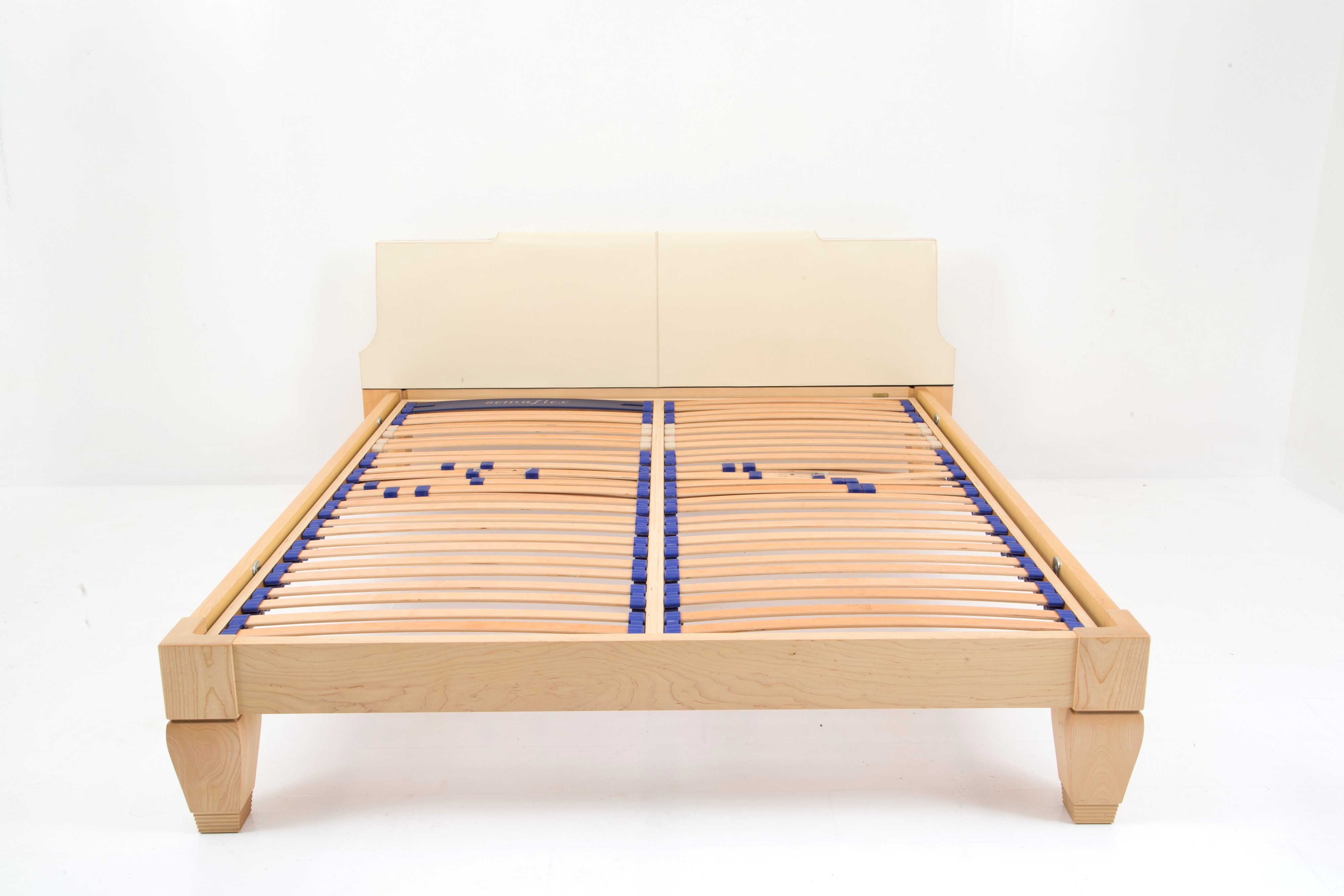 Leon Krier - Letto Matrimoniale per Giorgetti