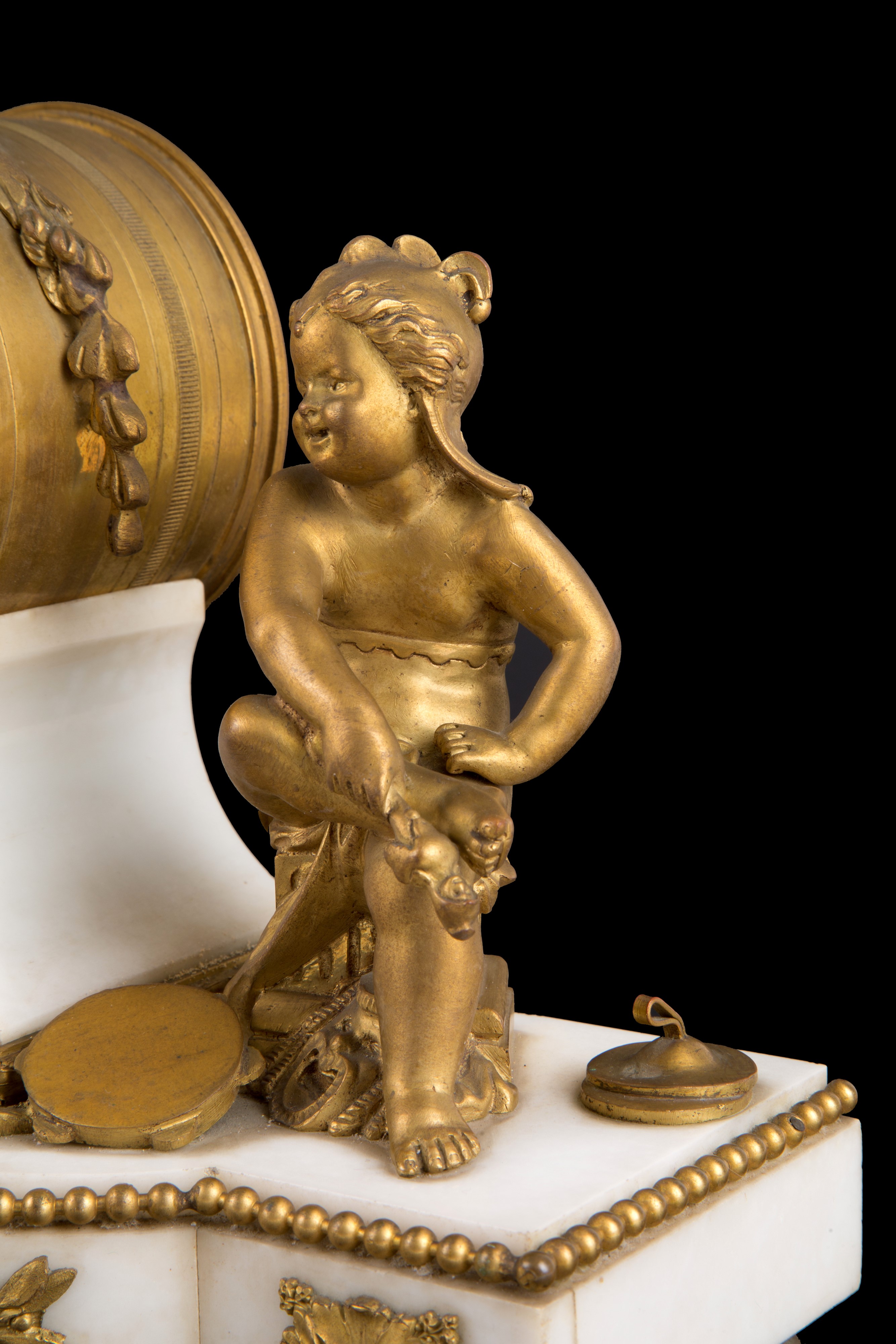 Orologio in Marmo Bianco e Bronzo