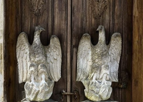 Pair of sculptures "EAGLES"