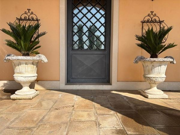 Pair of vases  - Auction MILANO DECOR - Antiques, Fine Art, Carpets & Design Auction (n. 102) - Viscontea Casa d'Aste