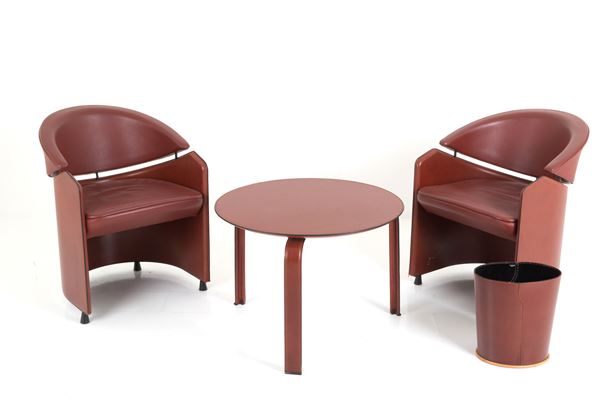 Armchairs, coffee table and basket