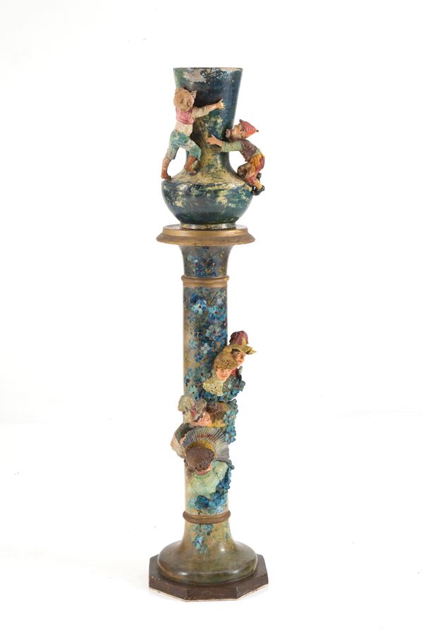 Column with vase