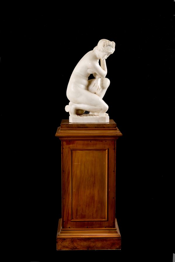 Sculpture "CROWDING VENUS"