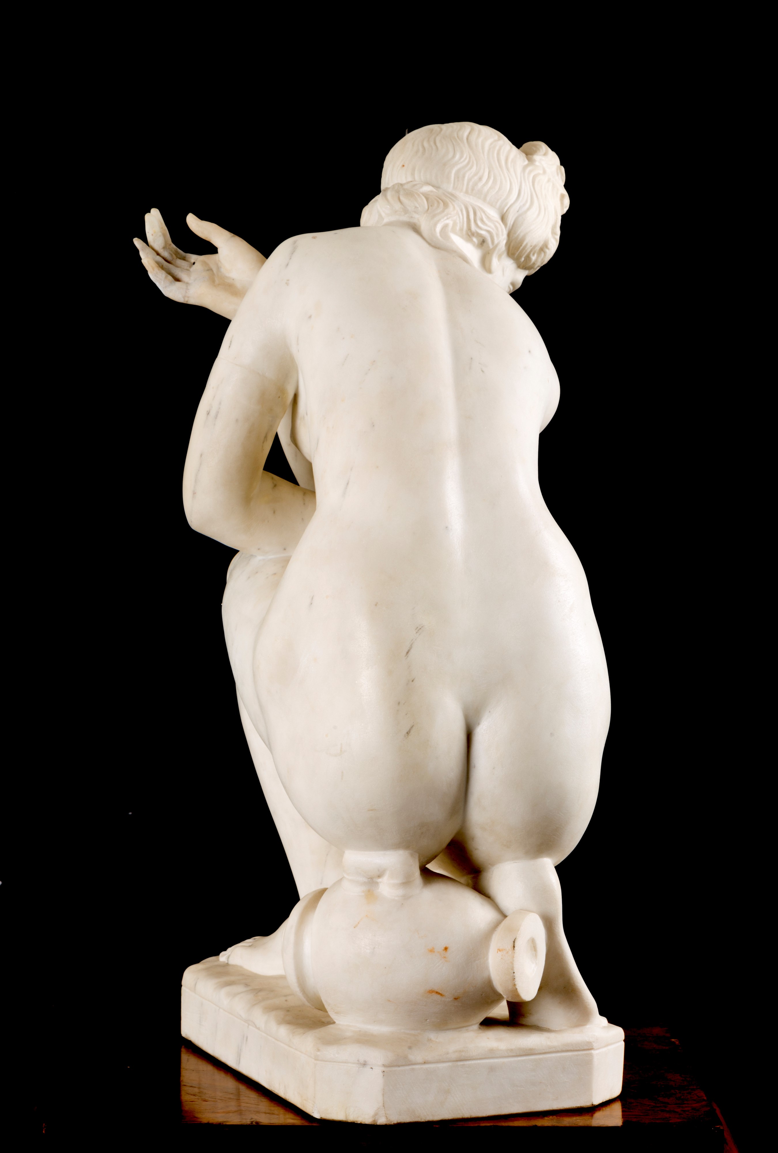 Scultura "venere Accovacciata"