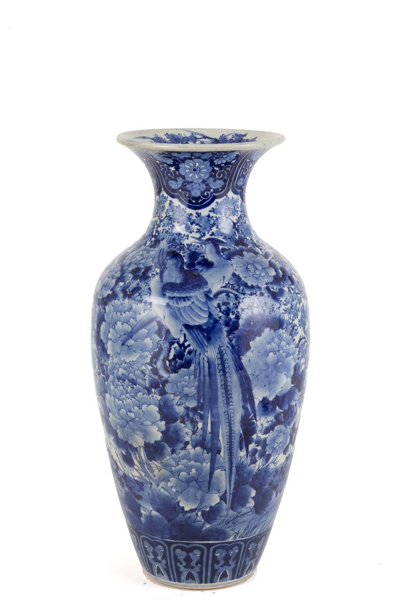 Vaso in porcellana bianca e blu