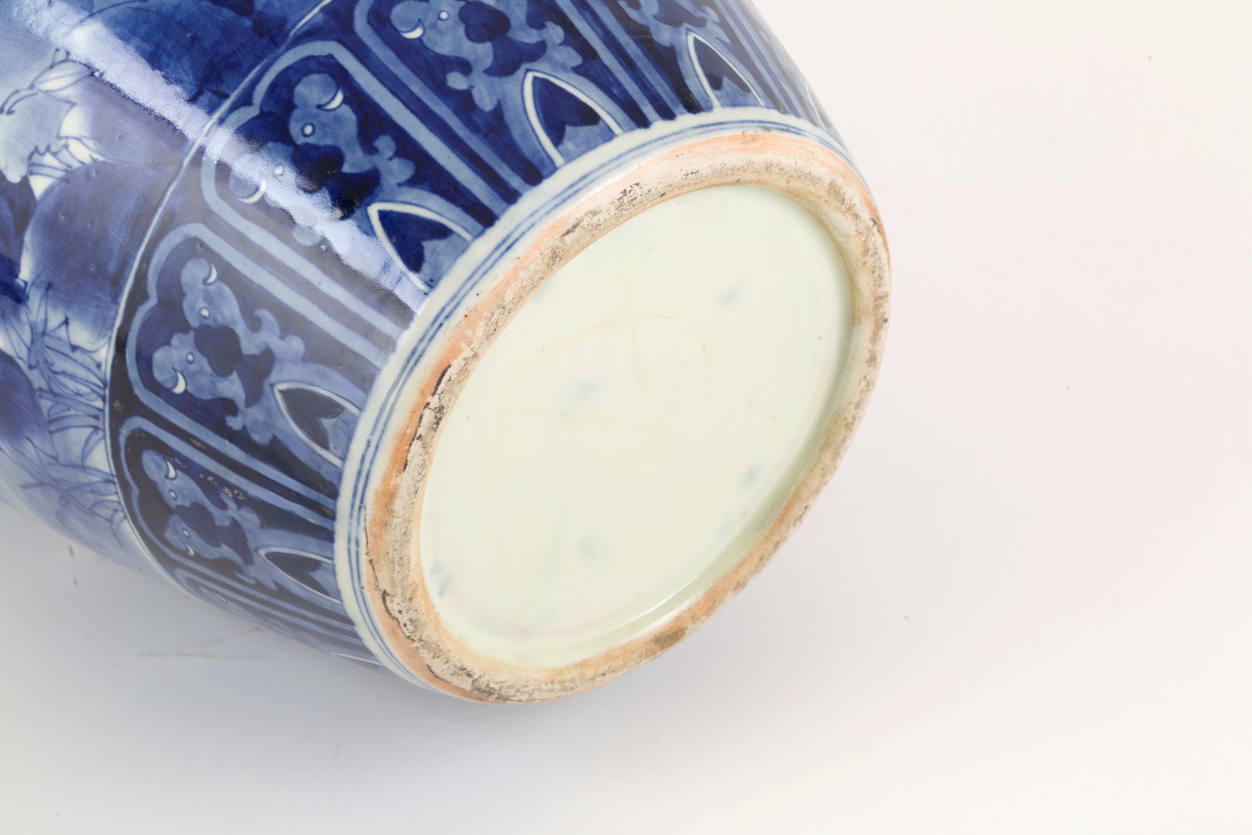 Vaso in porcellana bianca e blu