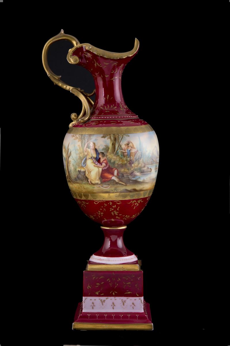 Vaso Ad Anfora. Vienna
