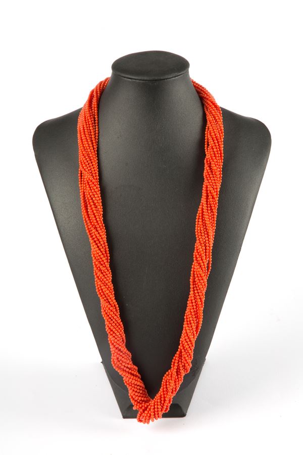 Red coral torchon necklace