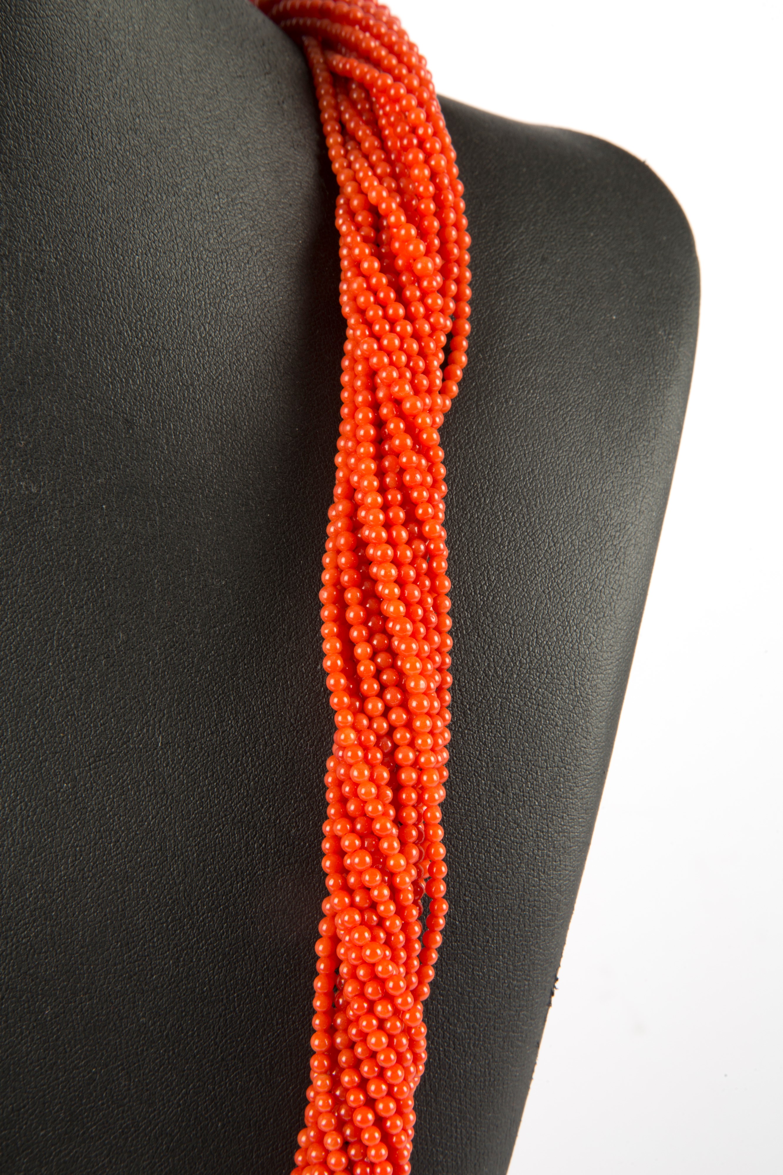 Collana in corallo rosso torchon