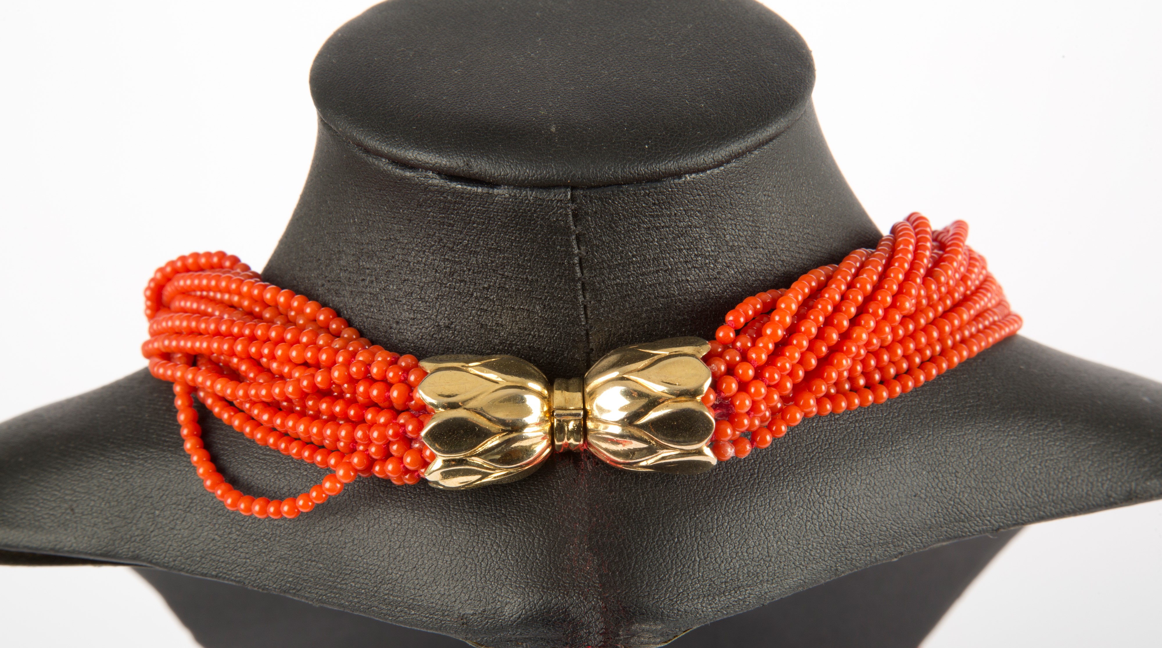 Collana in corallo rosso torchon
