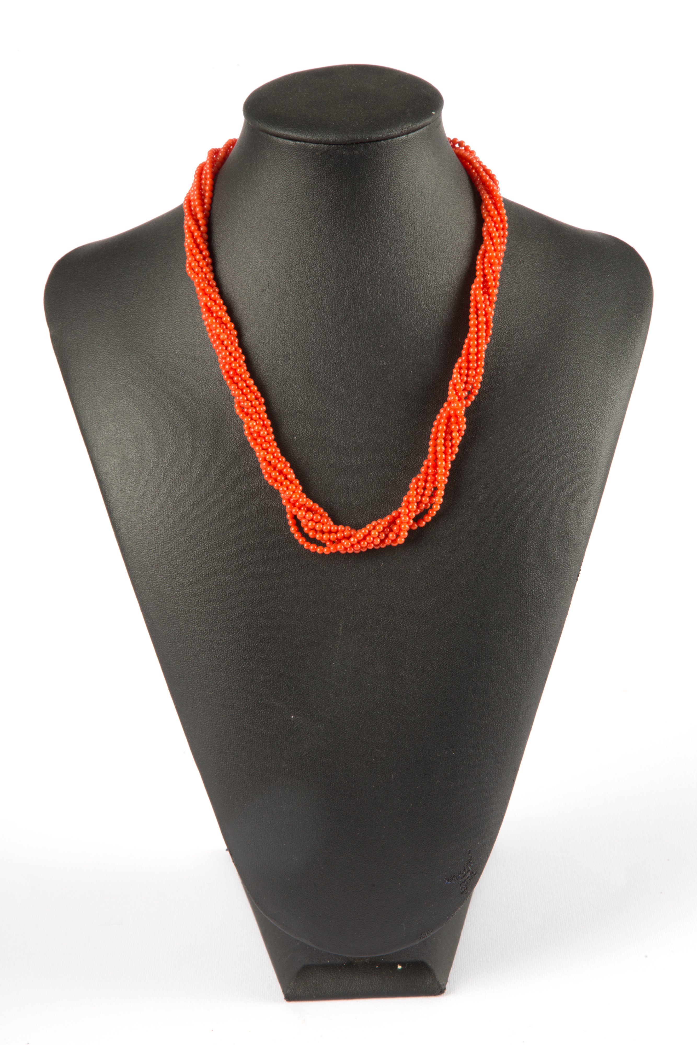 Collana e bracciale in corallo rosso