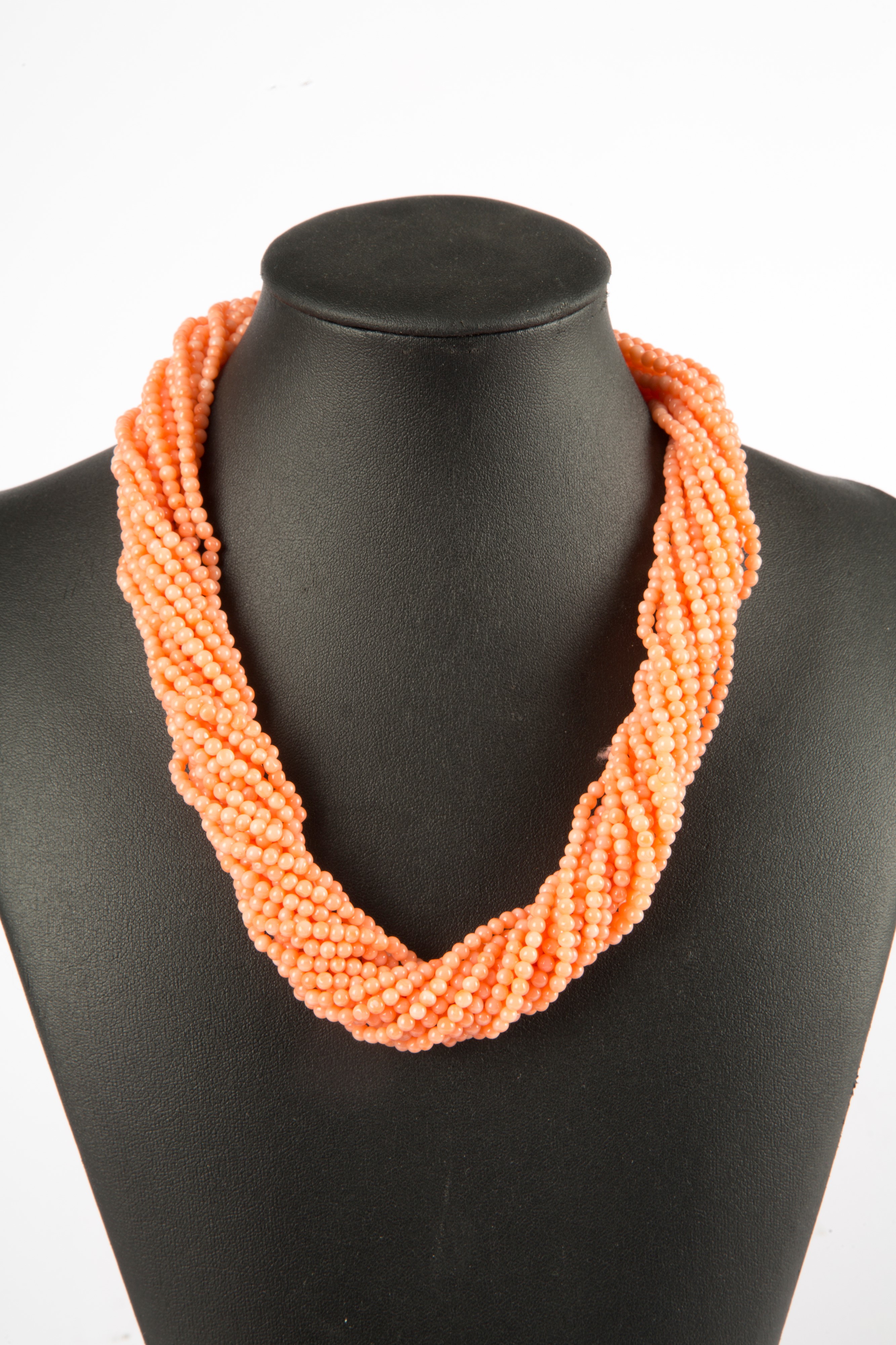 Collana e bracciale in corallo rosa