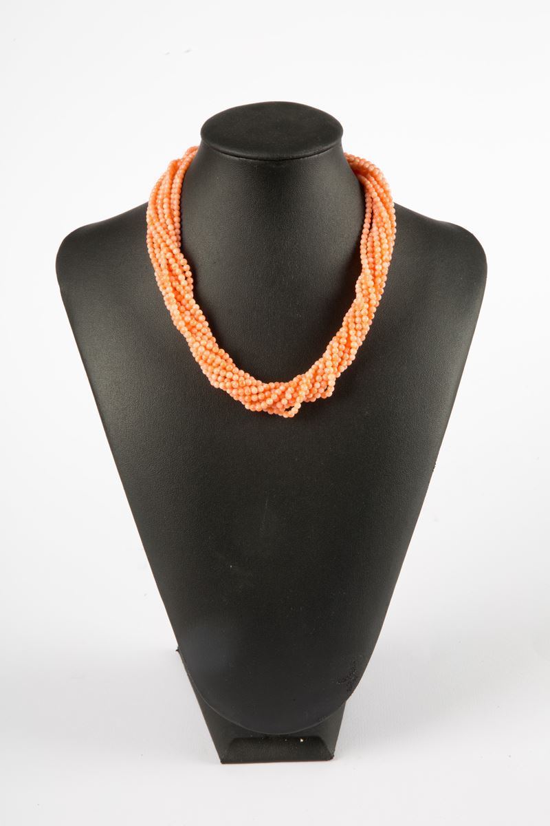 Collana in corallo rosa