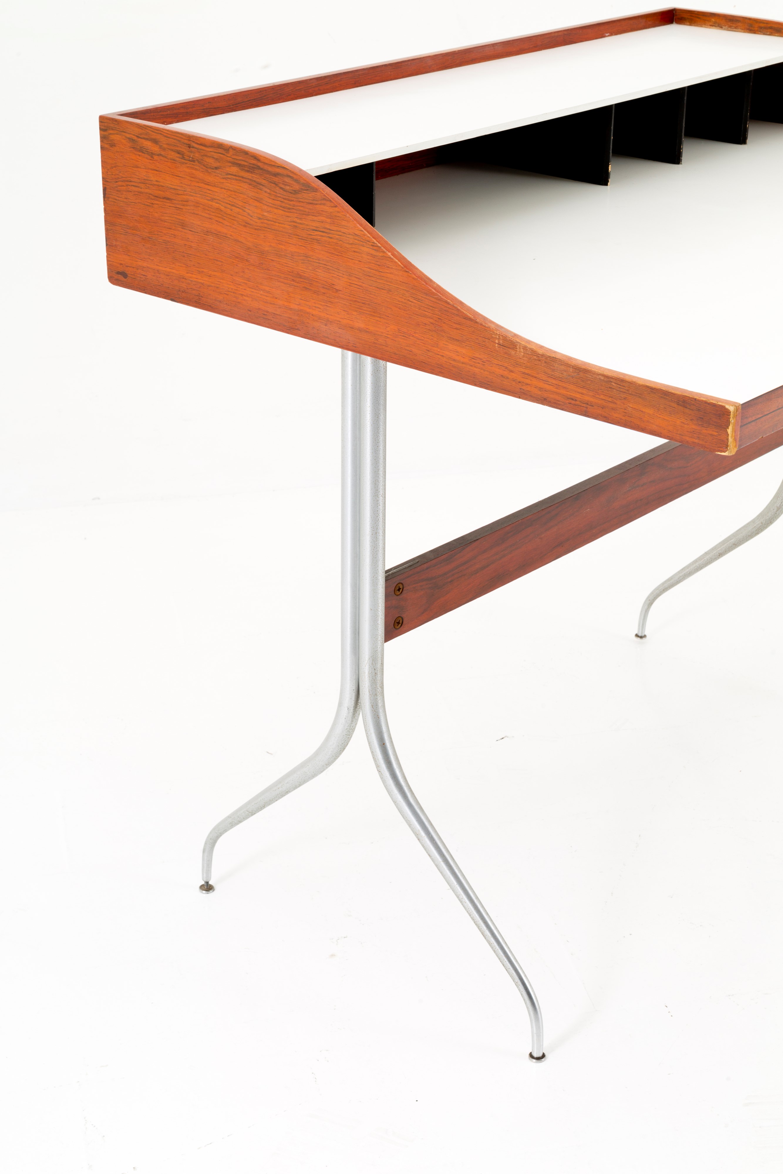 Nelson George - Home Desk per Vitra