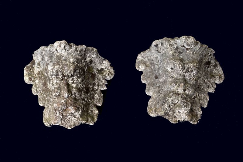 Coppia di mascheroni