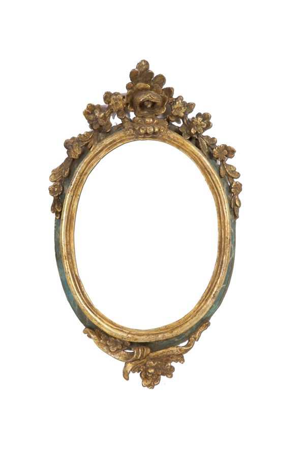Oval frame