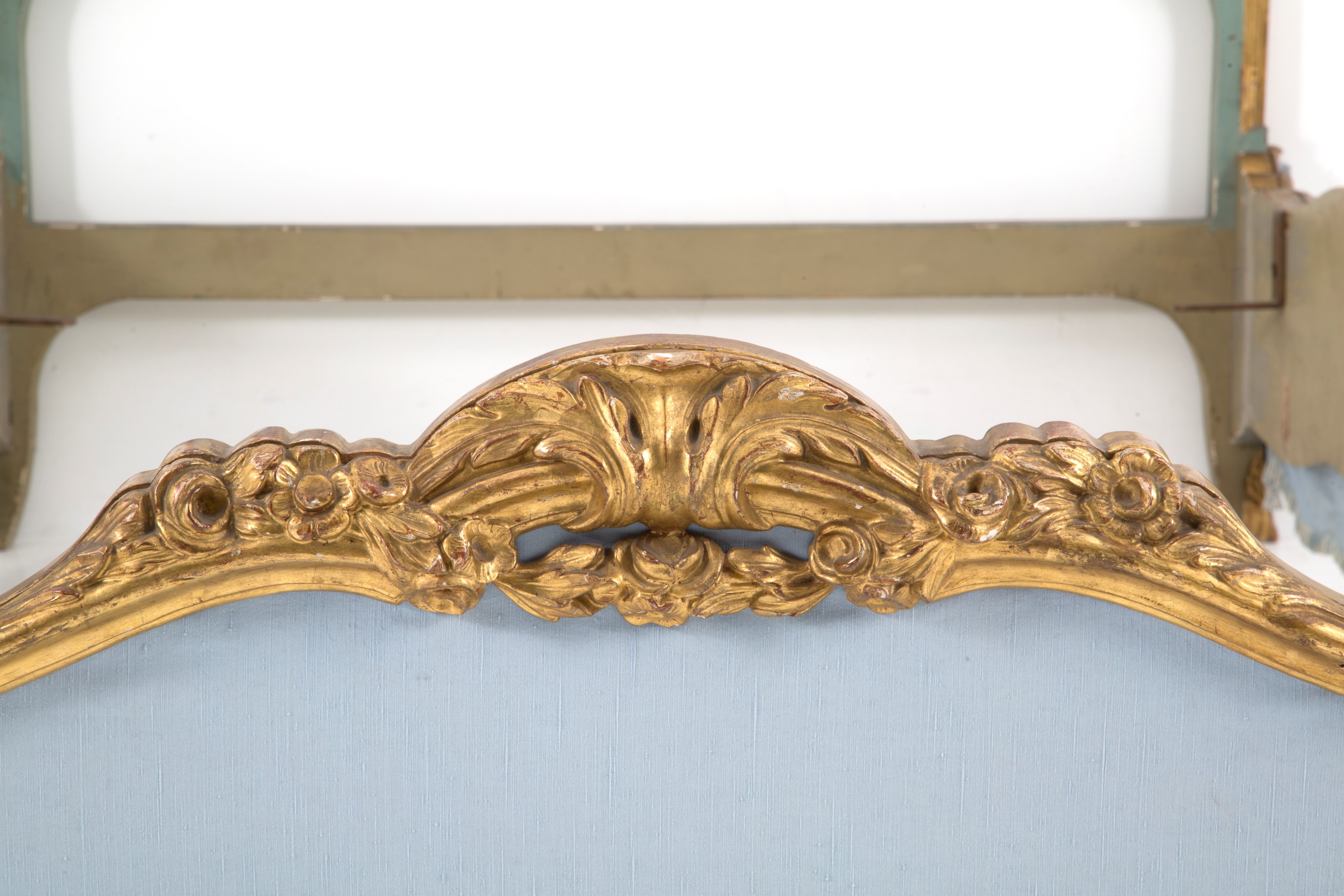 Letto in Legno Dorato