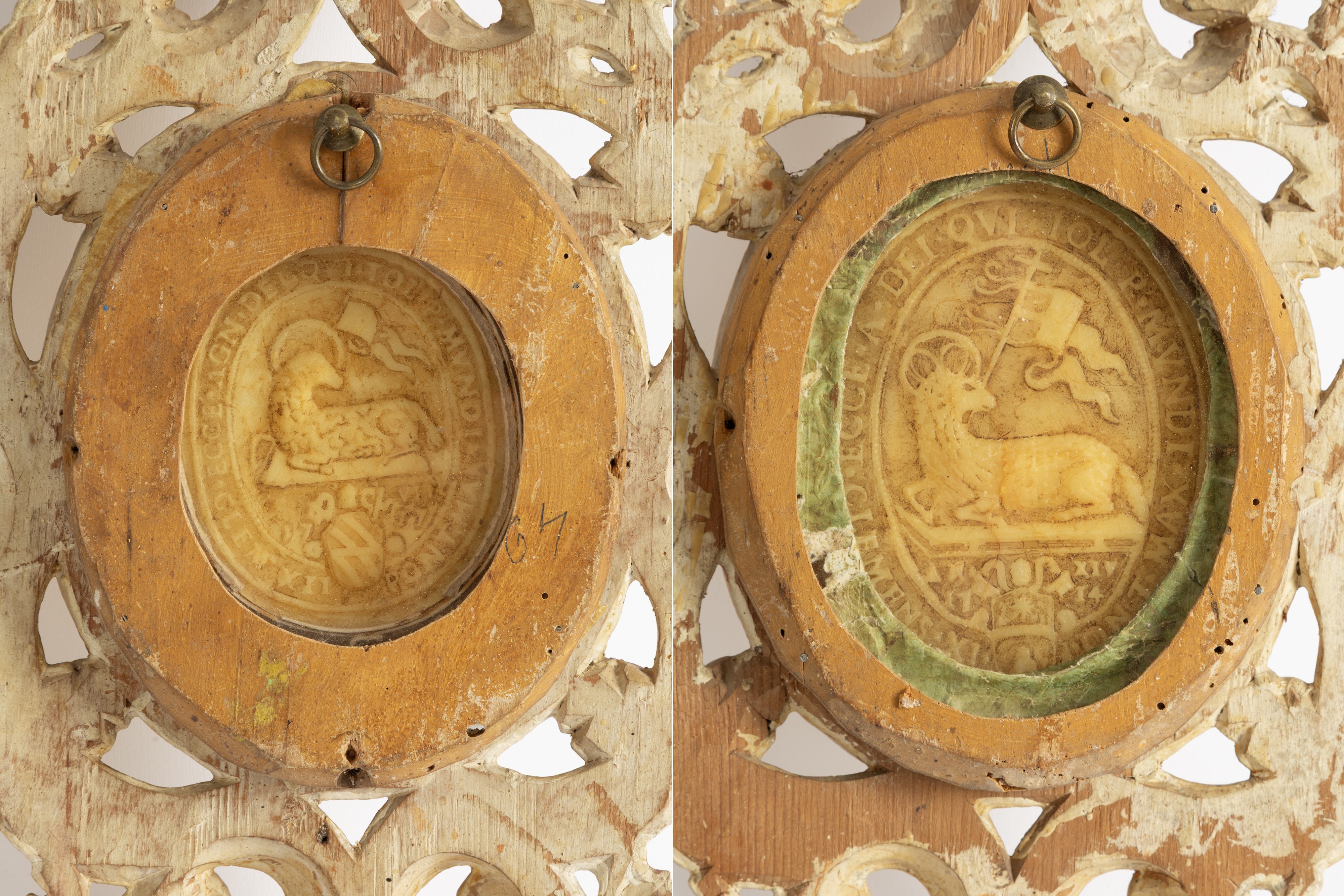 Coppia di ex voto "MADONNA CON BAMBINO" e "PAPA CLEMENTE XI"