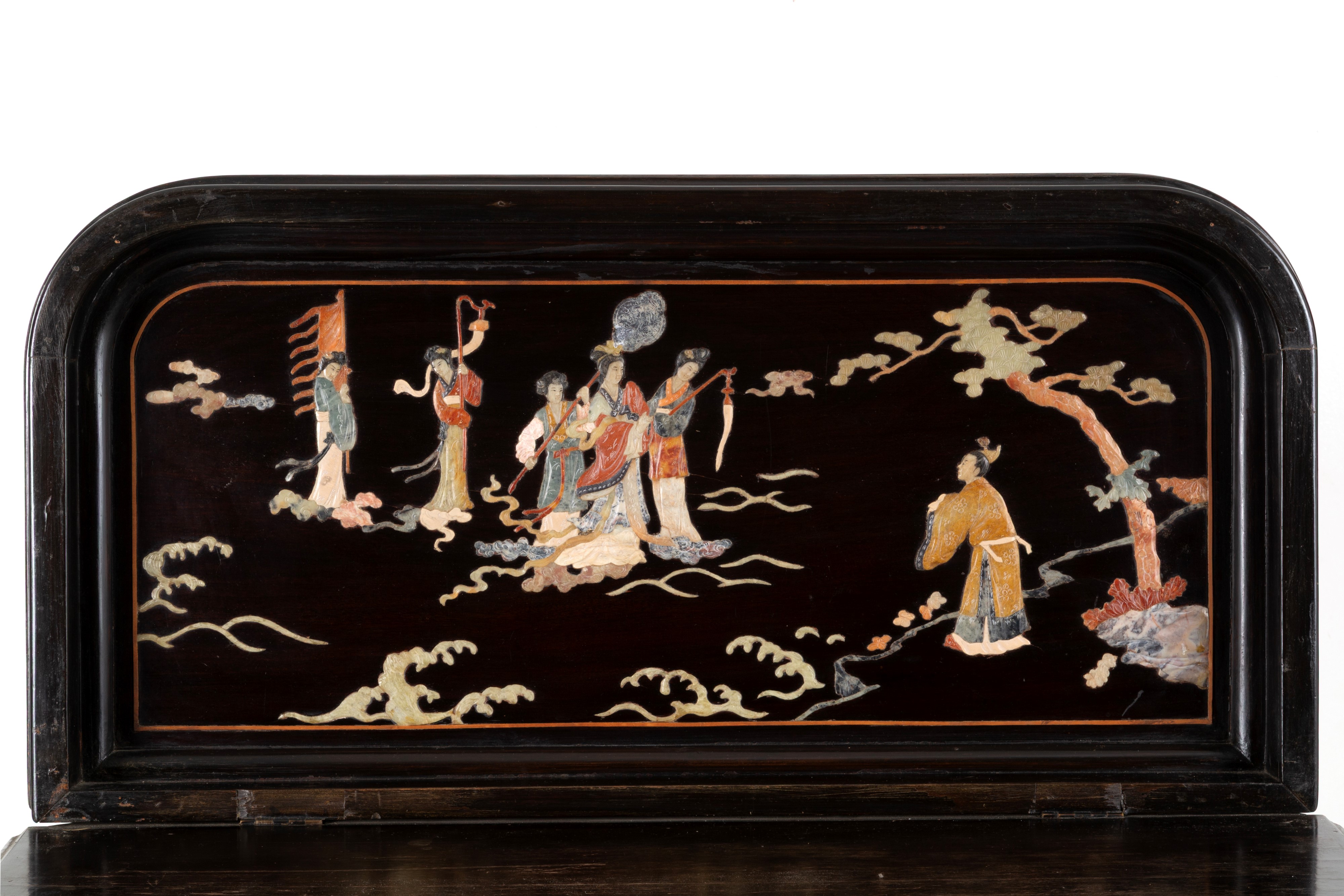 Piccola credenza in legno ebanizzato e pietre dure