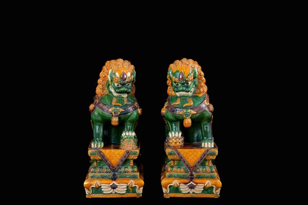 Two sculptures "FO DOGS"