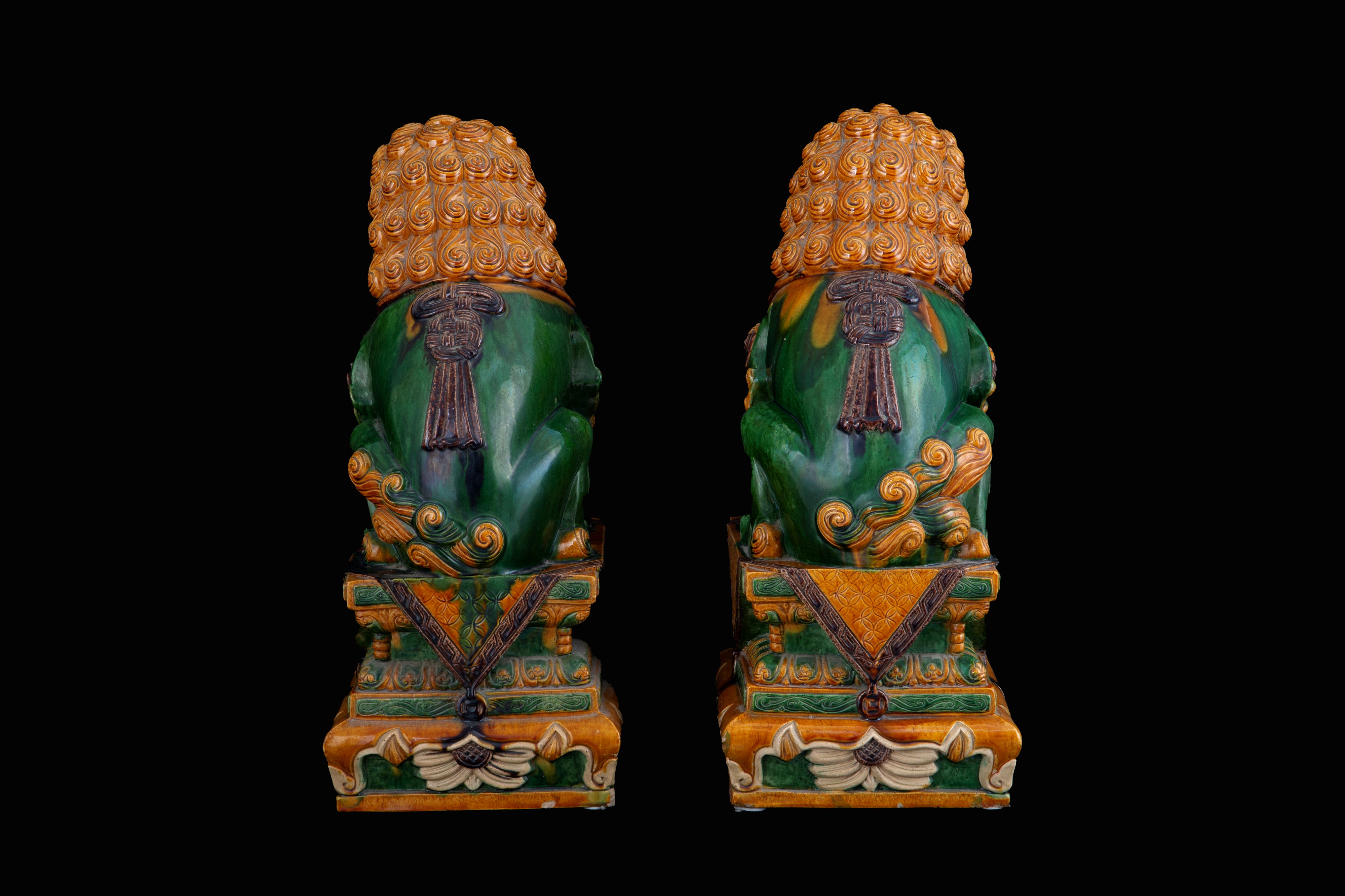 Due sculture "CANI DI FO"