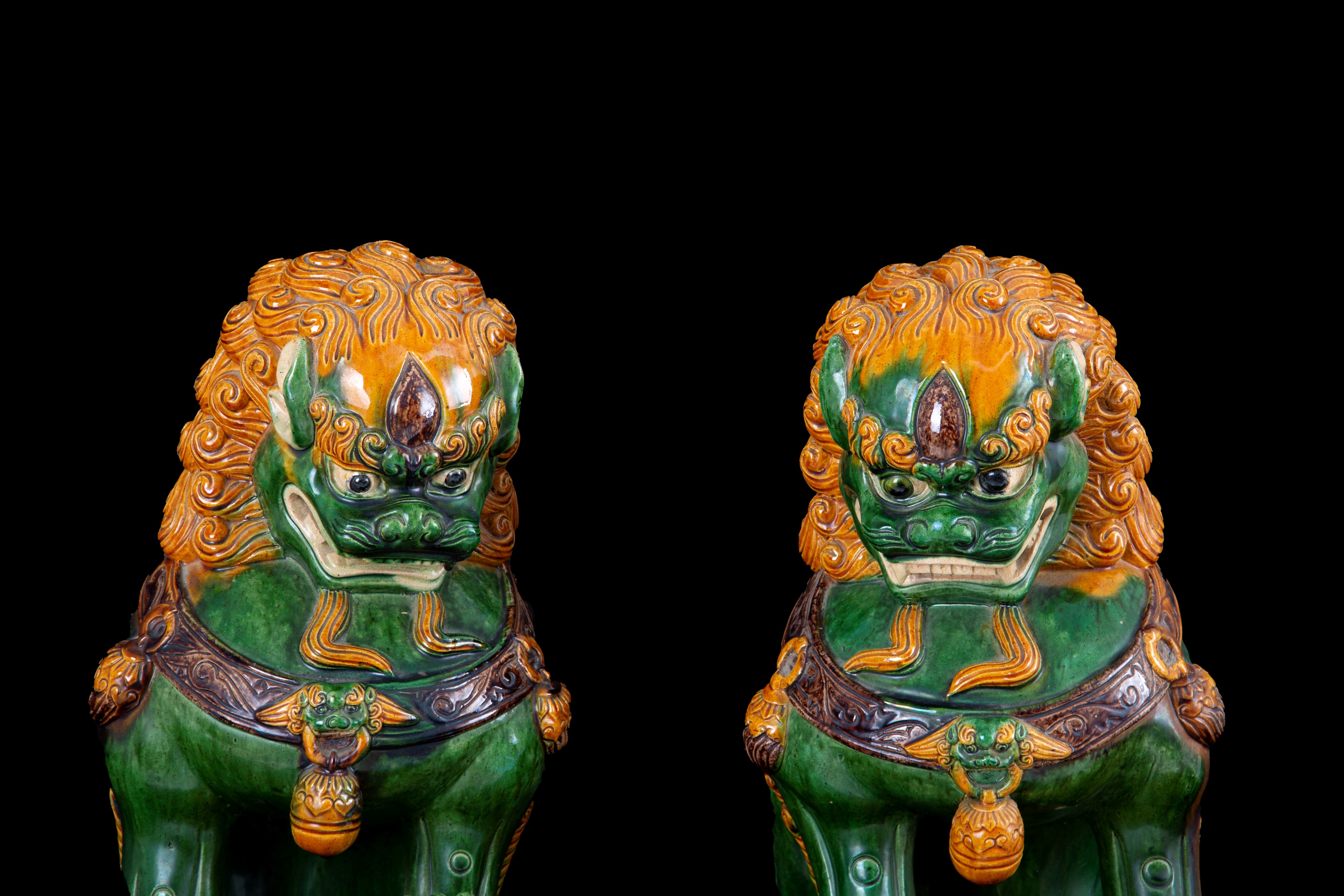 Due sculture "CANI DI FO"