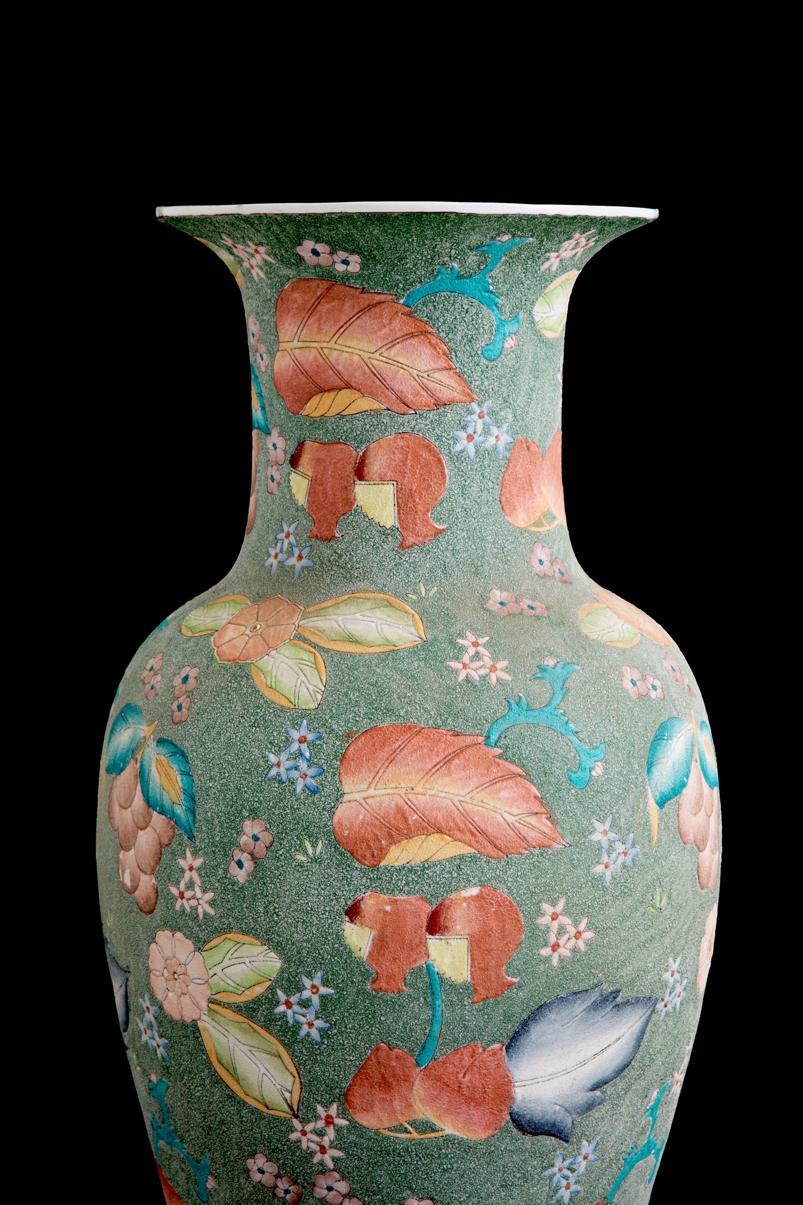 Vaso in porcellana fondo verde