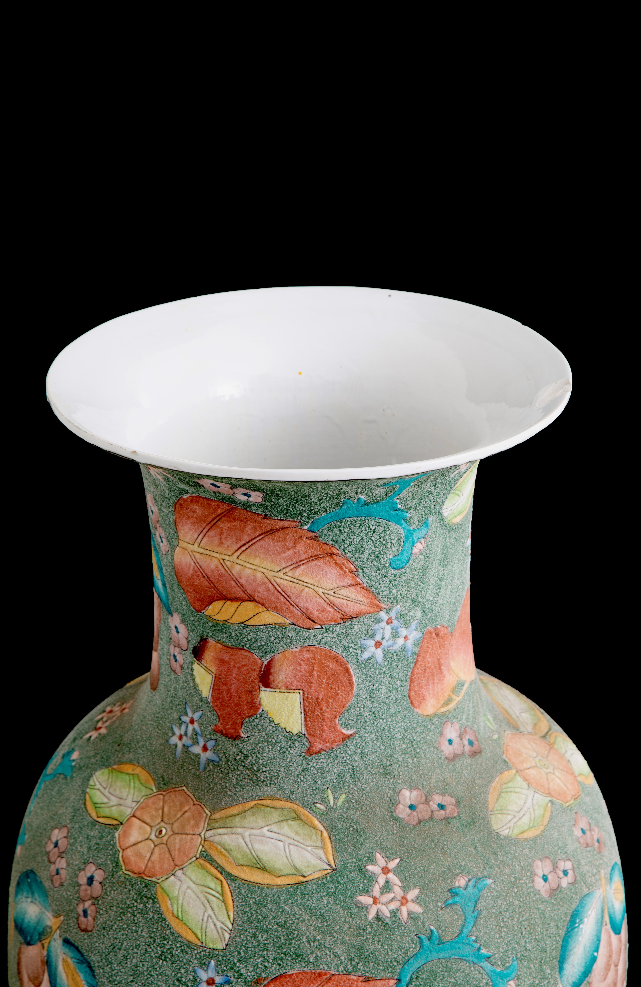 Vaso in porcellana fondo verde