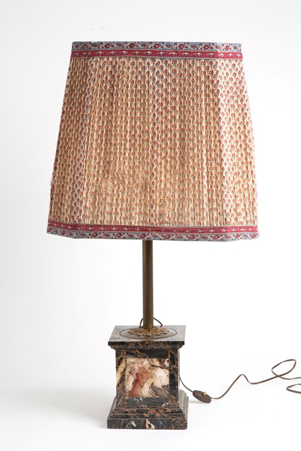 Lamp in various marbles