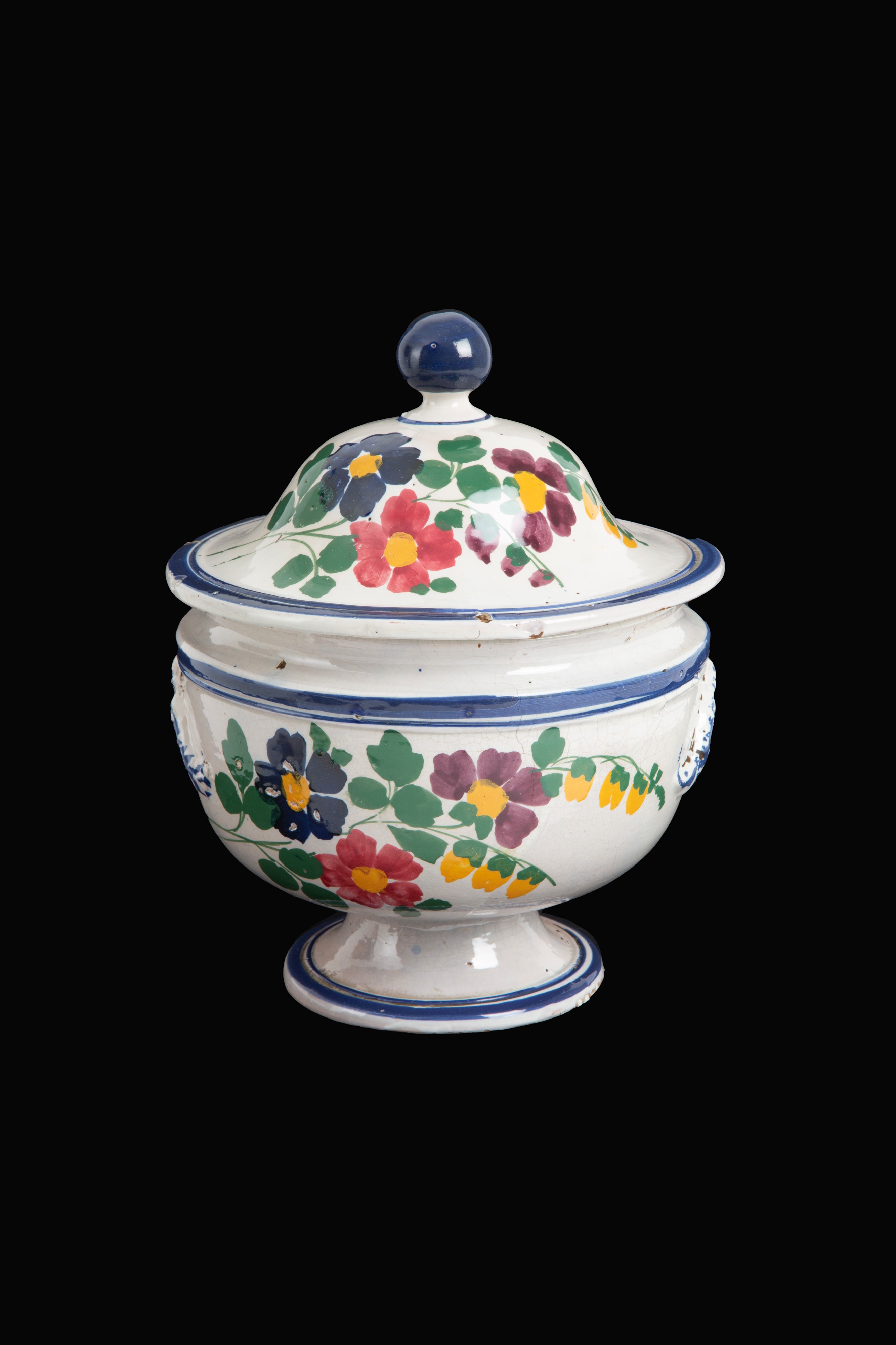 Zuppiera in maiolica